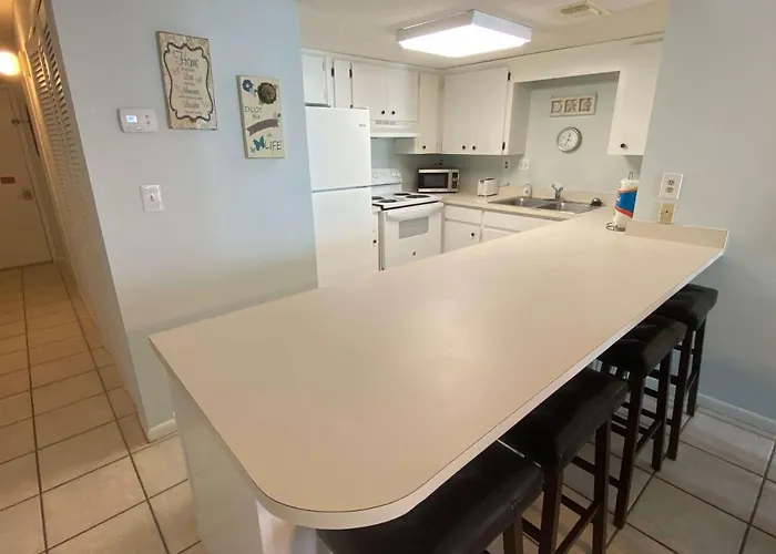 Island Winds West: Beachfront Retreat With Hangout Access Holiday home Gulf Shores