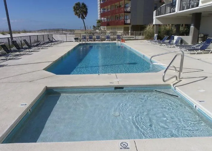 Island Winds West: Beachfront Retreat With Hangout Access Gulf Shores
